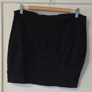 Suzy Shier Elegant Black Mini Skirt